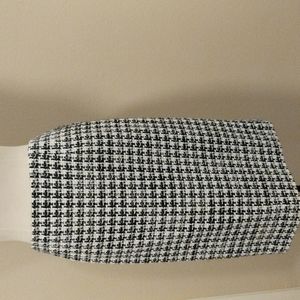 Black and white hounds tooth print, size 16 by Joseph bes New York